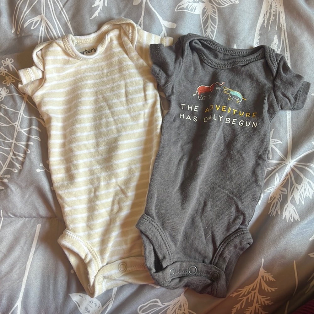 Premie set of 2 bodysuits